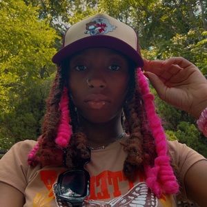 Meet your Posher, Remi